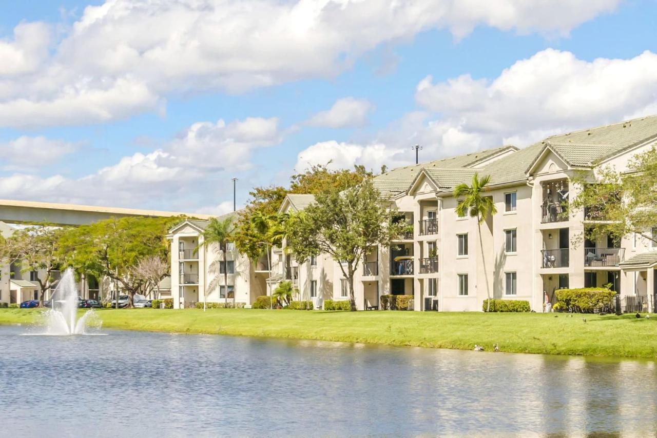 Stunning Centrally Located Apartments At New River Cove In South Florida Fort Lauderdale Buitenkant foto